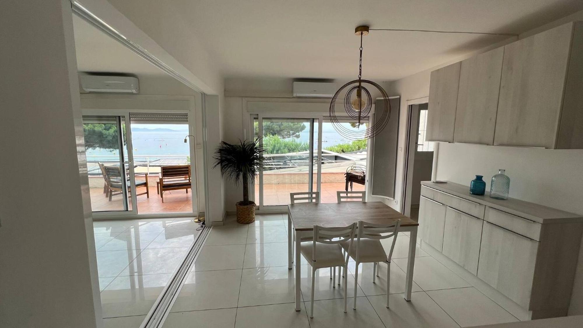 Precioso Apartamento Moderno En Primera Linea Del Mar Av-11 Roses Zewnętrze zdjęcie
