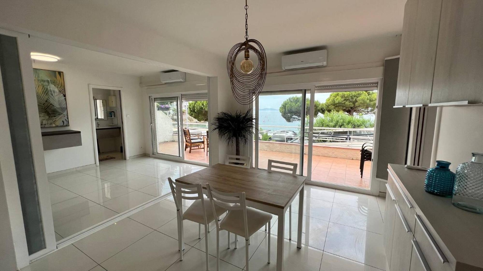 Precioso Apartamento Moderno En Primera Linea Del Mar Av-11 Roses Zewnętrze zdjęcie