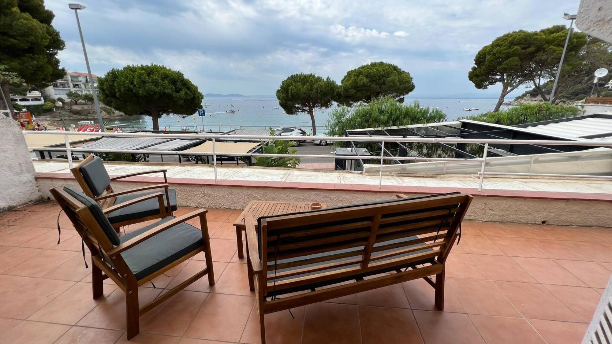 Precioso Apartamento Moderno En Primera Linea Del Mar Av-11 Roses Zewnętrze zdjęcie