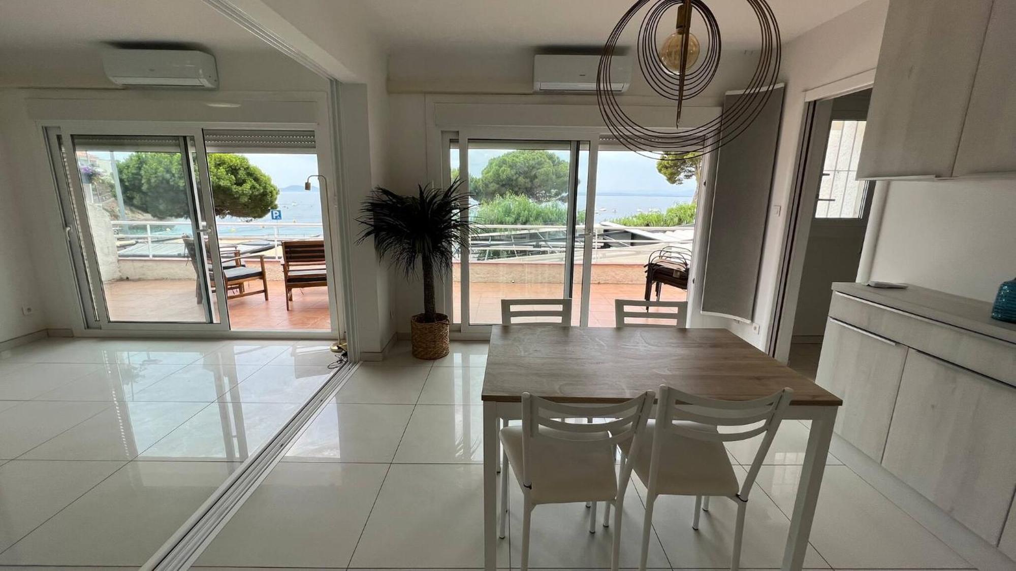 Precioso Apartamento Moderno En Primera Linea Del Mar Av-11 Roses Zewnętrze zdjęcie